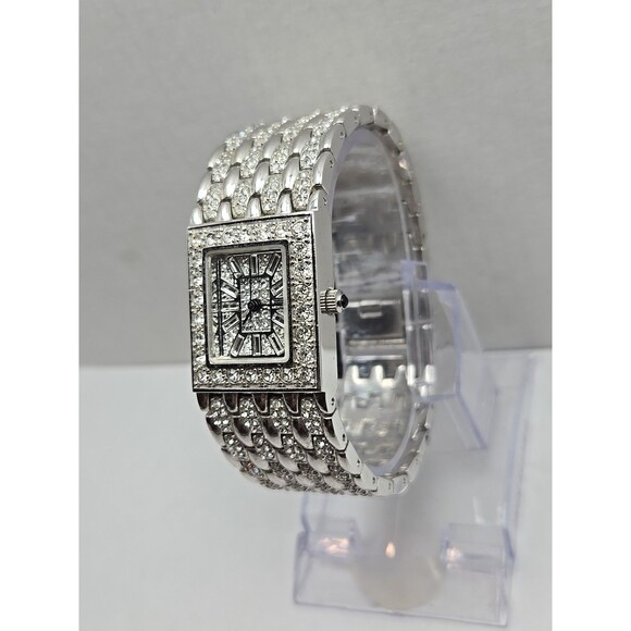 Freelook Womens Tank Crystal Bracelet Watch Silver Tone Quartz New Battery Class - Picture 2 of 10